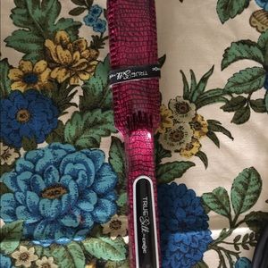 True Silk by croc straightener